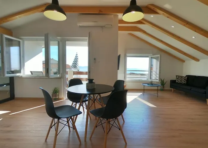 Sun-Drenched Apartment \